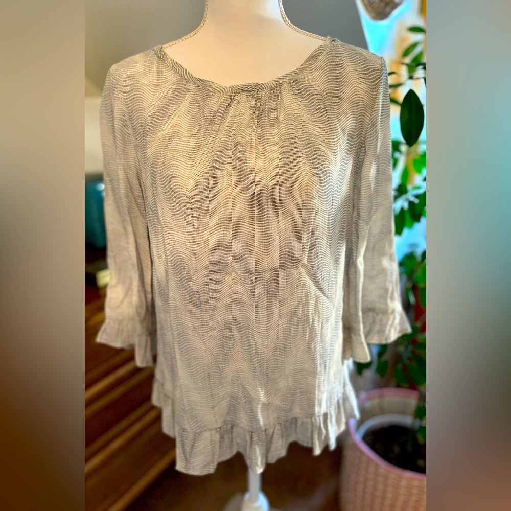 Gap top SALE!